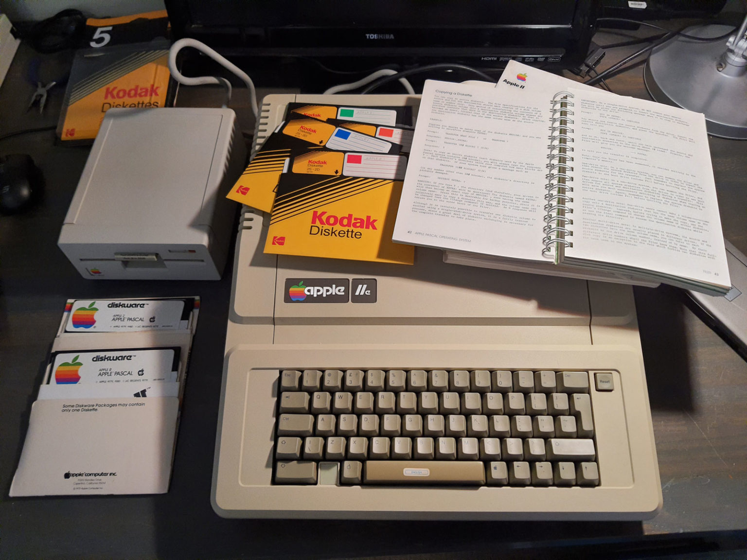 Apple Pascal on Apple IIe - Retro Coding